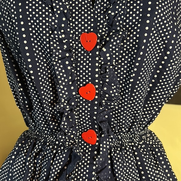 Rockabilly top with heart buttons. Blue/white size medium with stretch. - Picture 2 of 14